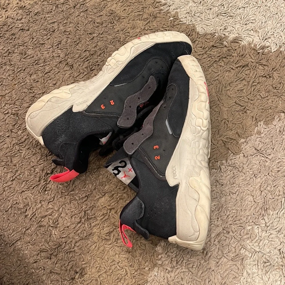 Jordan Delta 2 size 9